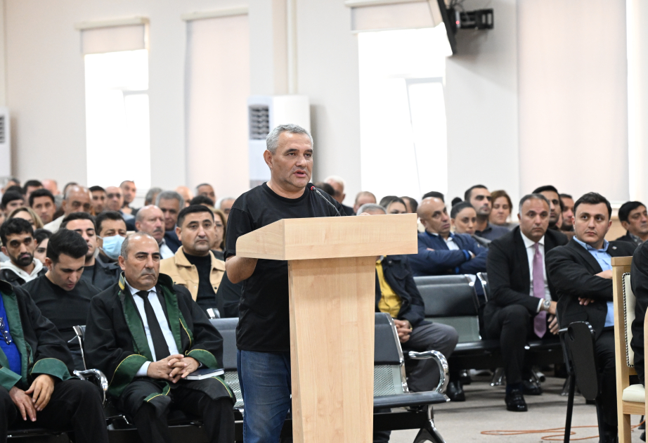 Ermənistan vətəndaşlarının məhkəməsində zərərçəkmiş şəxs Levon Mnatsakanyanı tanıdı: Başıma yumruqla, avtomatın qundağı ilə vururdu