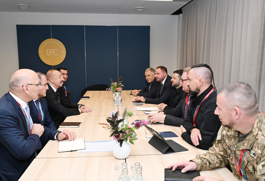 El Presidente de Azerbaiyán se reúne con el Presidente de Ucrania en Copenhague ACTUALIZADO