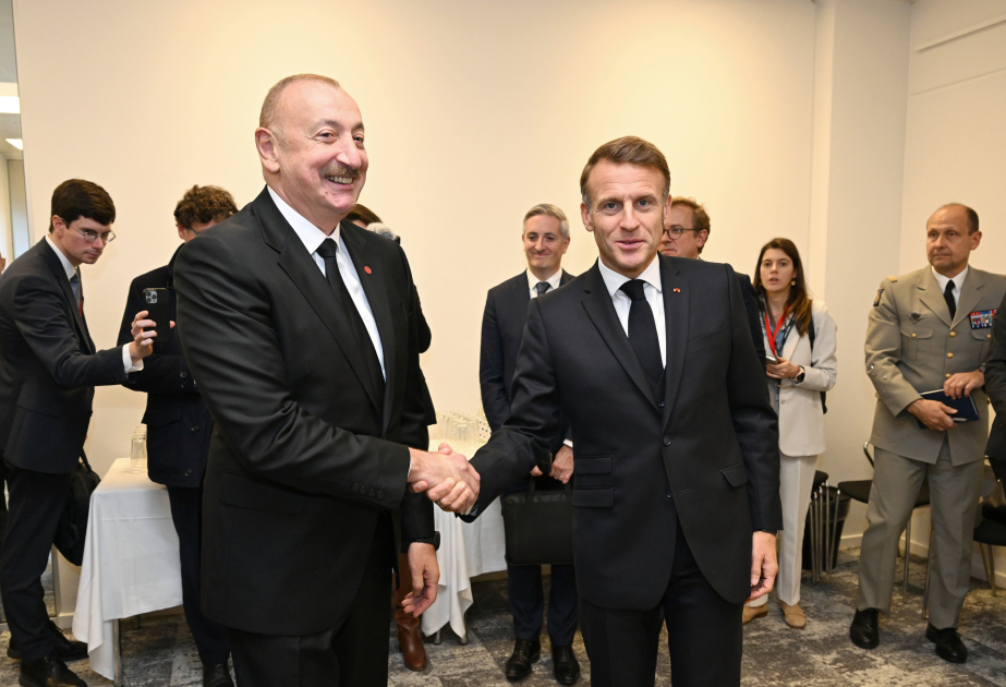 Azərbaycan Prezidenti İlham Əliyevin Kopenhagendə Fransa Prezidenti ilə görüşü olub  YENİLƏNİB  VİDEO