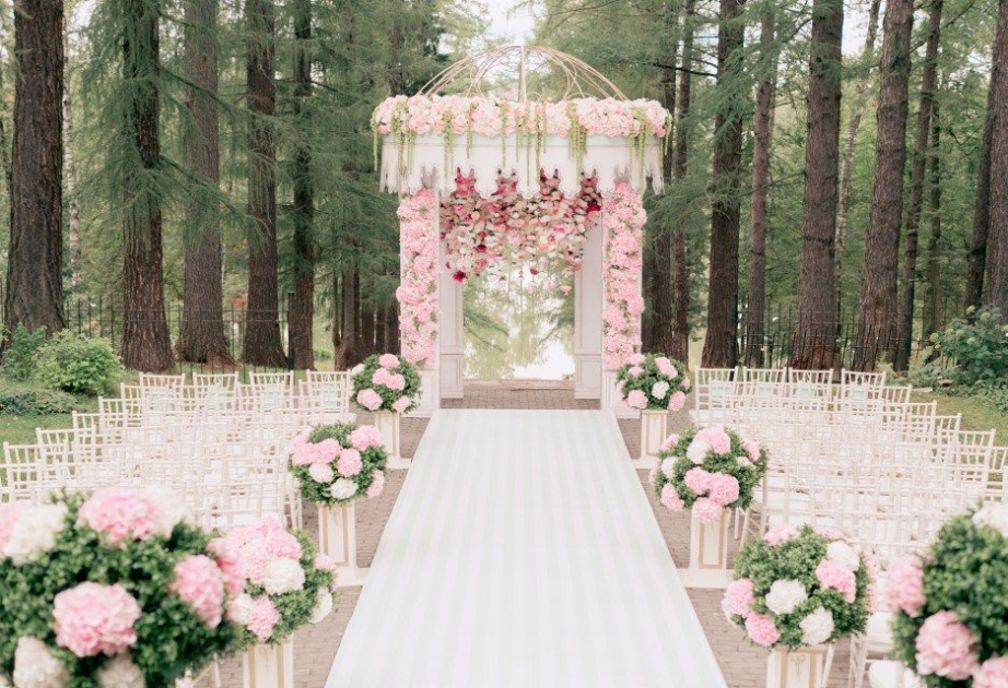 В ОАЭ растет влияние ChatGPT на свадебные церемонии