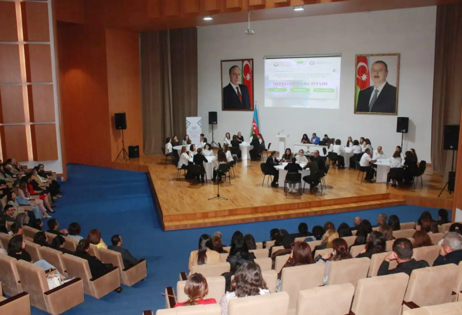 Musiqi və incəsənət məktəblərinin müəllimləri intellektual oyunda biliklərini nümayiş etdiriblər