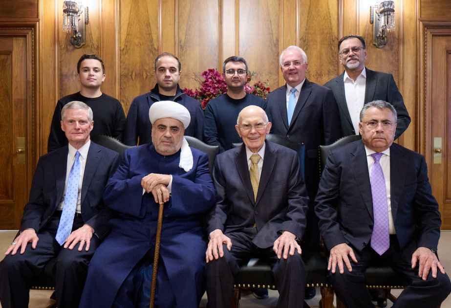 رئيس إدارة مسلمي القوقاز يلتقي قيادة كنيسة يسوع المسيح في يوتا ويثمن جهود السلام الأمريكية