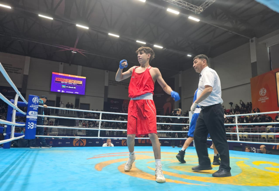 Azerbaijani boxers claim third gold at CIS Games
