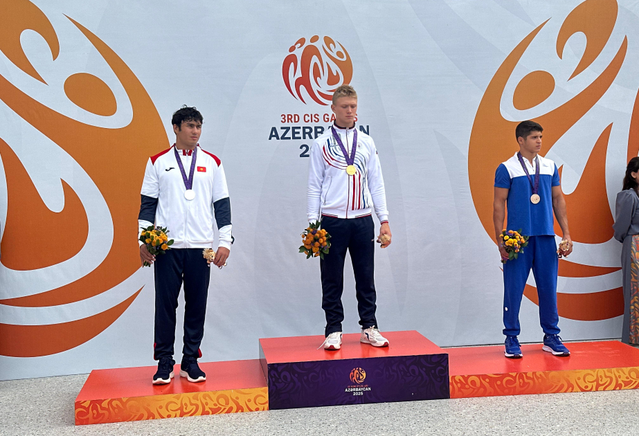 Azerbaijani canoeist secures silver at CIS Games
