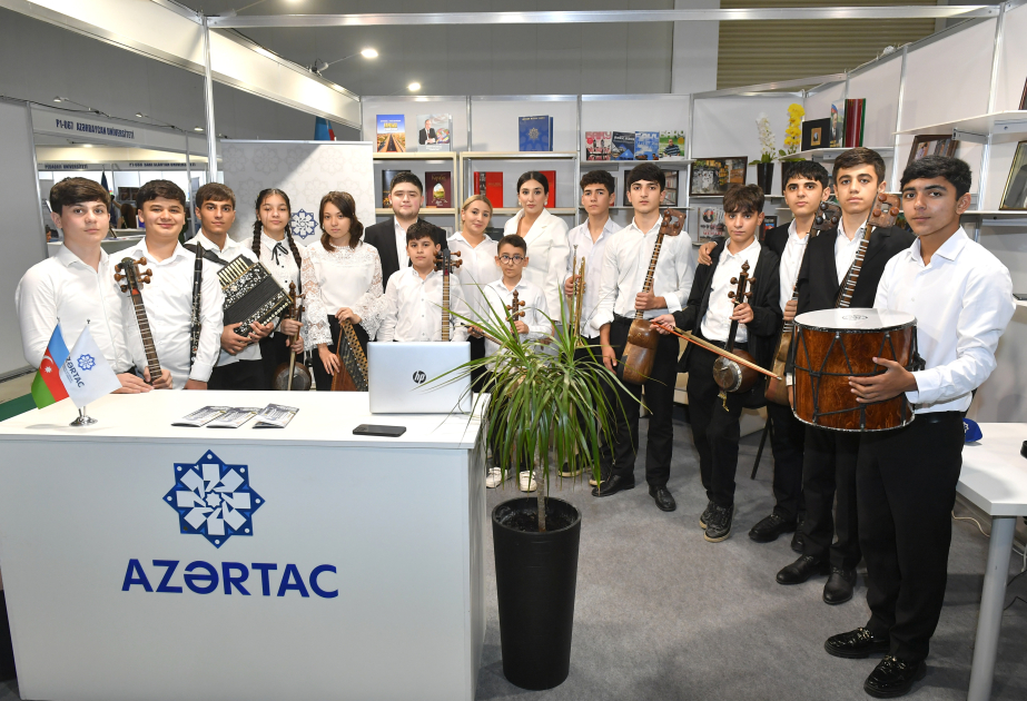 El espíritu de Karabaj se hizo sentir en el stand de AZERTAC...