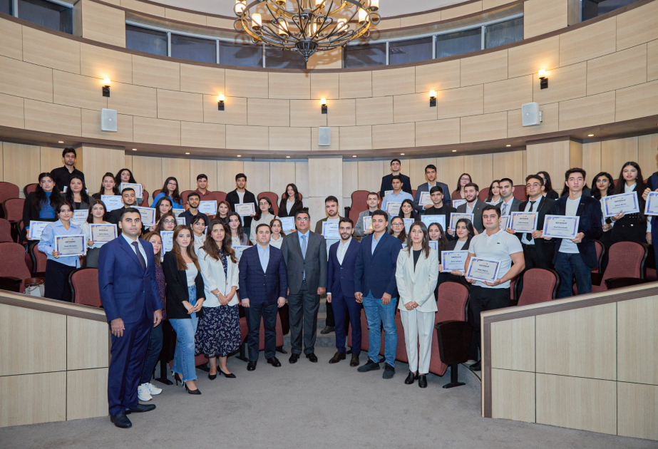 “Yüksəliş” müsabiqəsinin qaliblərinin iştirakı ilə həyata keçirilən ikinci Tələbə Mentorluq Proqramı başa çatıb
