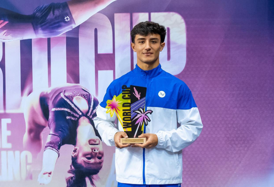 Miembro del equipo nacional de tumbling de Azerbaiyán gana la Copa del Mundo