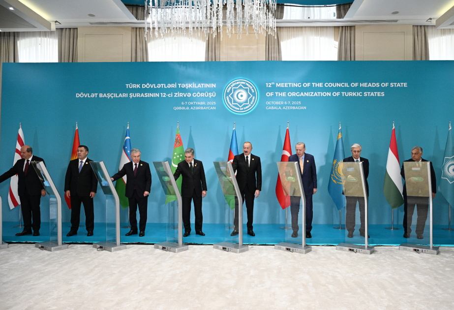 Grundstein für von Turkmenistan in Füsuli zu errichtende Moschee online gelegt VIDEO