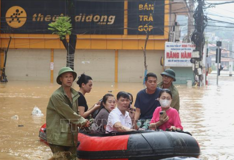 Typhoon Matmo's circulation wreaks havoc across northern Vietnam