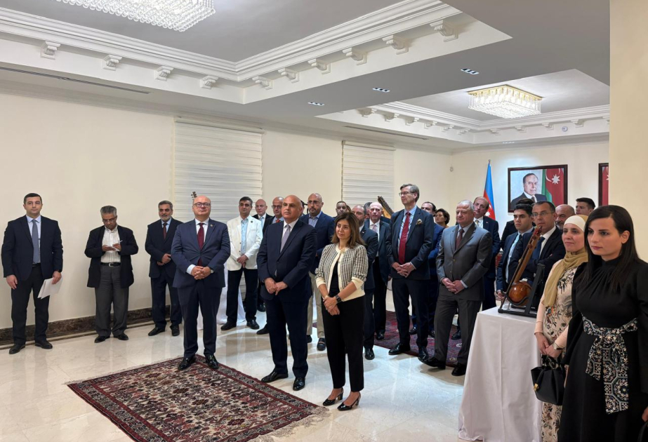 Əmmanda “Əsrlərin sədası: Azərbaycan musiqi alətləri” adlı sərgi açılıb