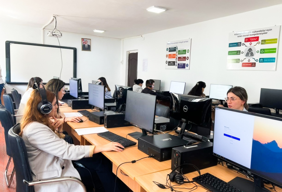 Mingəçevir Dövlət Universitetində müəllim və əməkdaşların ingilis dili biliklərinin təkmilləşdirilməsinə start verilib