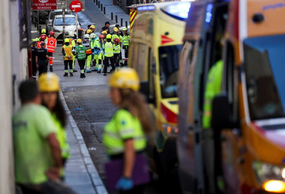 Cuatro muertos en el derrumbe de un edificio de seis plantas en Madrid