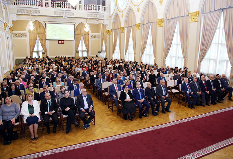 Akademik Mustafa Topçubaşovun anadan olmasının 130 illiyi qeyd edilib