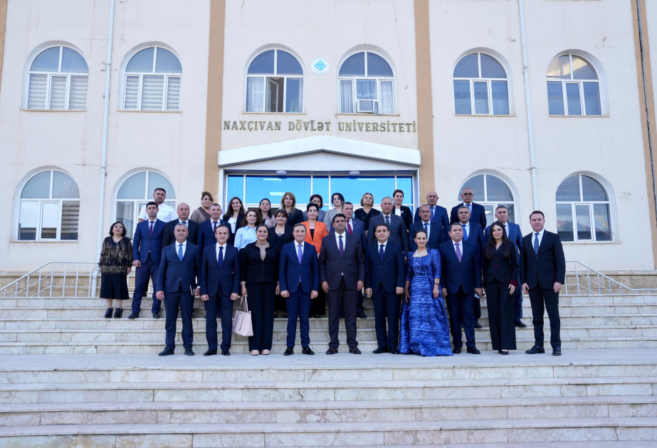 Naxçıvan Dövlət Universitetində Xalq artisti Mənsum İbrahimovla görüş keçirilib