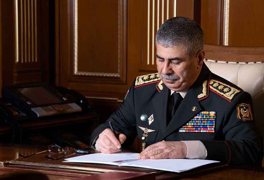 Azərbaycanın müdafiə naziri Pakistan tərəfinə başsağlığı verib