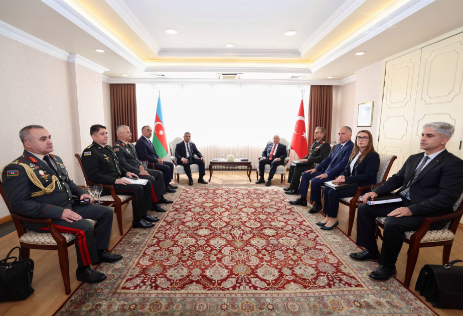 Azerbaijani, Turkish Defense Ministers hold bilateral meeting in Ankara