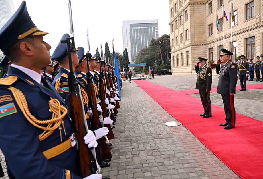 Azerbaijan, Slovakia discuss prospects for military-technical cooperation