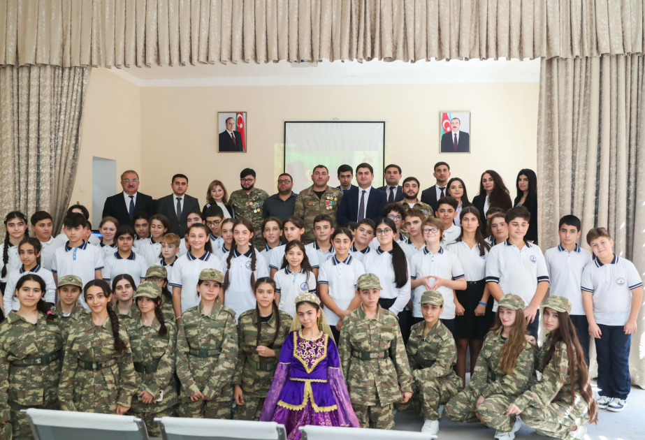 Vətən müharibəsinin iştirakçıları məktəblilərlə görüşüblər