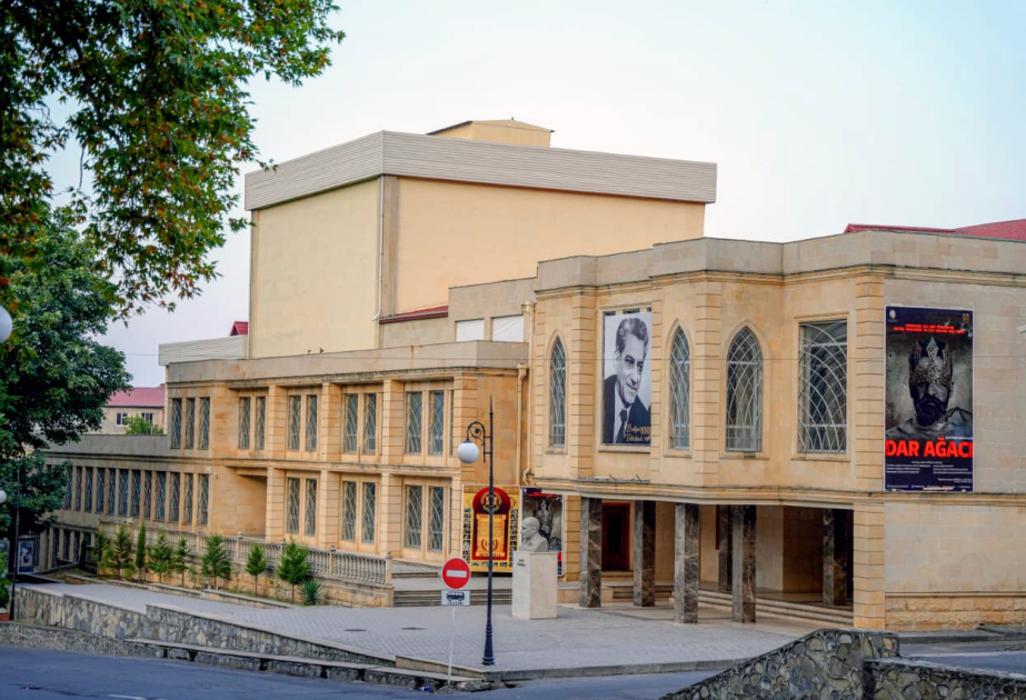 Şəki teatrında “Varlı qadın” tamaşasının məşqlərinə başlanılıb
