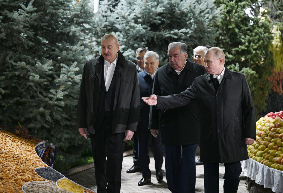 Douchanbé : Le président Ilham Aliyev participe à un dîner informel des chefs d’Etat de la CEI VIDEO