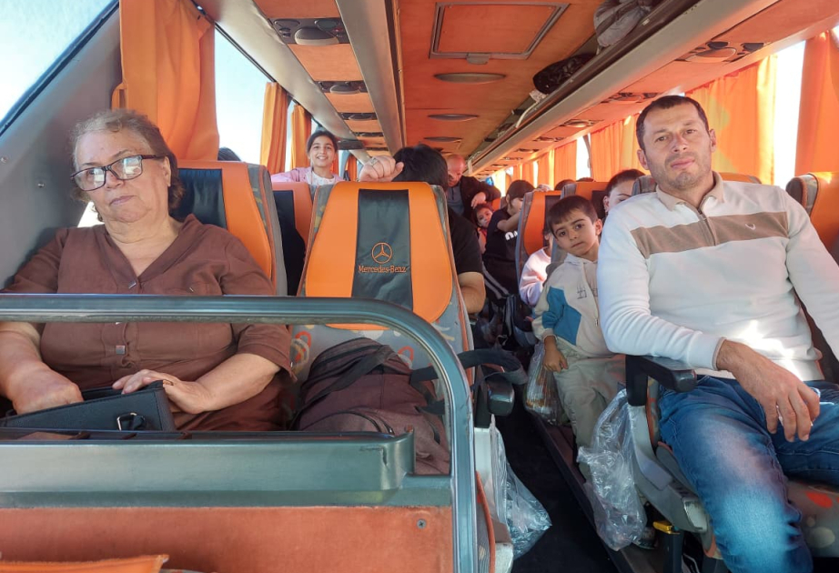 Les villages de Tezebiné et Ballydja de la région de Khodjaly accueillent leurs résidents