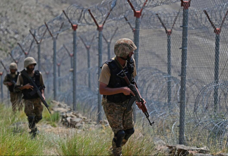 Media: Pakistan ordusu Əfqanıstanla sərhəddə 19 nəzarət-buraxılış məntəqəsini ələ keçirib