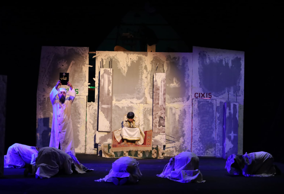Qazax Dövlət Dram Teatrında yeni tamaşanın premyerası olub