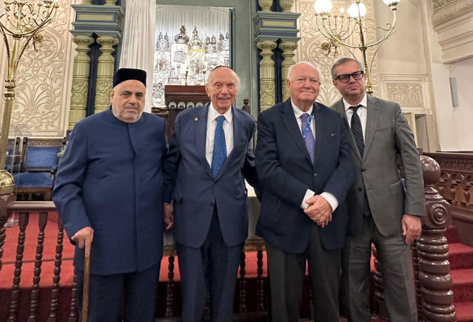 Sheikhulislam Allahshukur Pashazade meets with Rabbi Arthur Schneier in New York