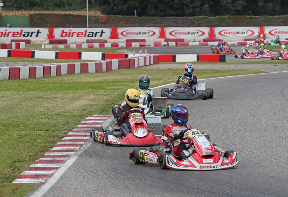 El piloto azerbaiyano bate récord y logra el octavo puesto en el Campeonato Mundial