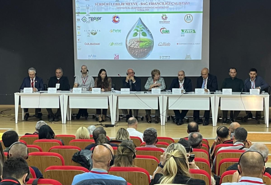 Azərbaycanın nümayəndə heyəti Türkiyədə davamlı meyvə və üzüm tinglərinin istehsalı üzrə seminarda iştirak edib