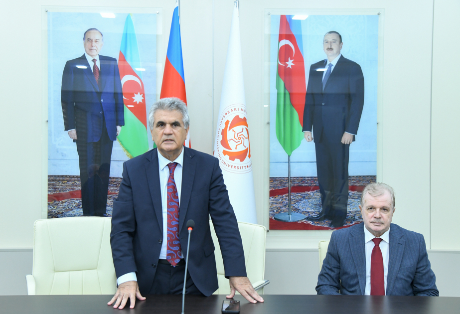 BMU-da elmi fəaliyyətin gücləndirilməsinə dair seminar keçirilib
