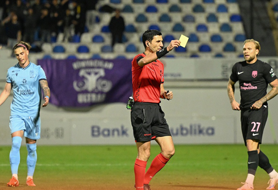 توظيف طواقم التحكيم لإدارة مباريات الجولة الثامنة بدوري الممتاز الأذربيجاني لكرة القدم