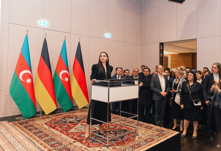 ليلى علييفا تفتتح معرض ماما الطبيعة الأم الدولي في برلين للترويج للحوار البيئي العالمي