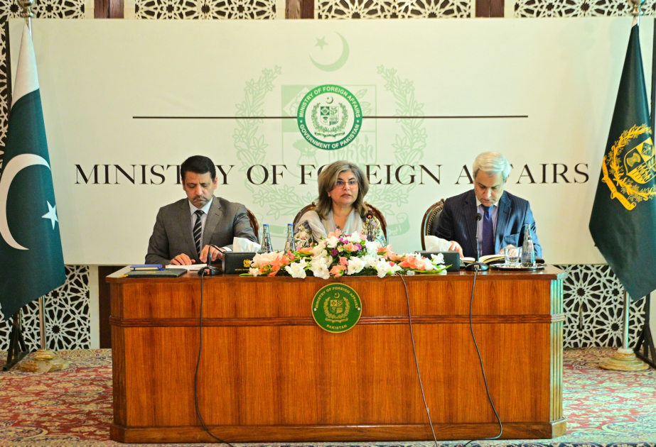 Pakistan’s Foreign Secretary briefs ambassadors on recent developments along Pakistan-Afghanistan border