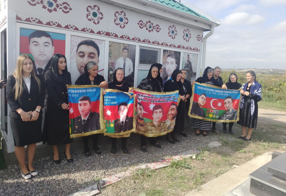 В Физули почтена память шехидов, посещены их могилы