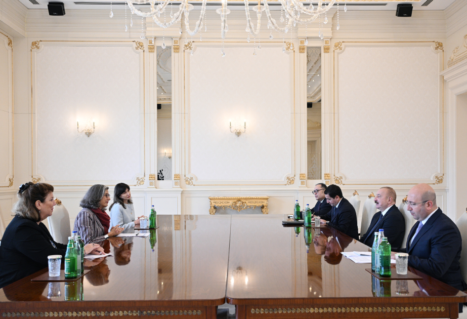 Präsident Ilham Aliyev empfängt Exekutivdirektorin von UN-Habitat VIDEO