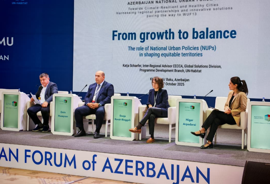 Khankendi: 3. Nationales Städteforum Aserbaidschans setzt seine Arbeit mit Paneldiskussion fort