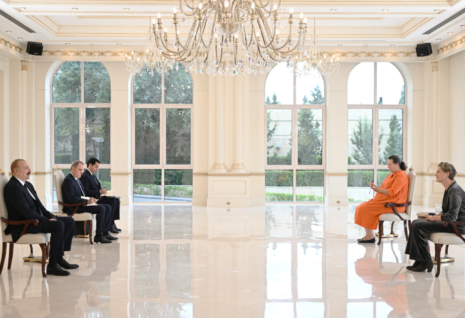 Neue niederländische Botschafterin in Aserbaidschan überreicht Präsident Ilham Aliyev ihr Beglaubigungsschreiben VIDEO