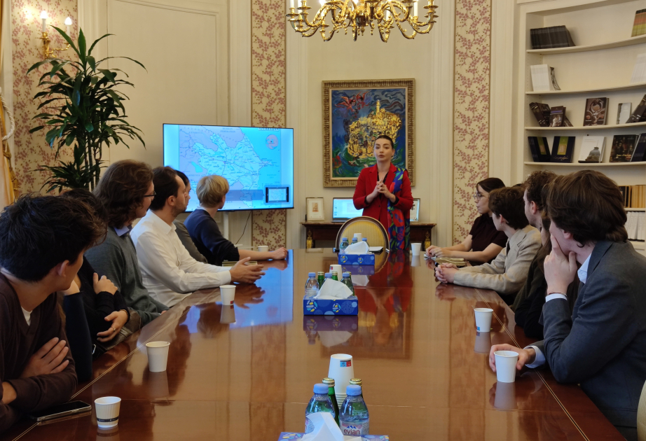 Estudiantes de Sciences Po de París recibieron información sobre la realidad de Azerbaiyán