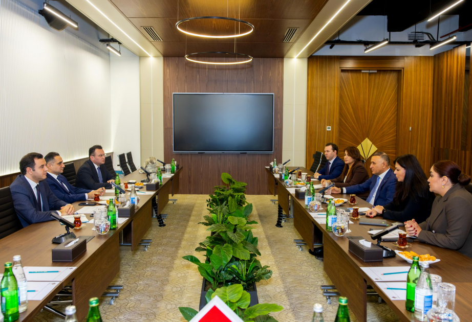 ®  ABB-nin rəhbər heyəti Veysəloğlu Şirkətlər Qrupunda qonaq olub