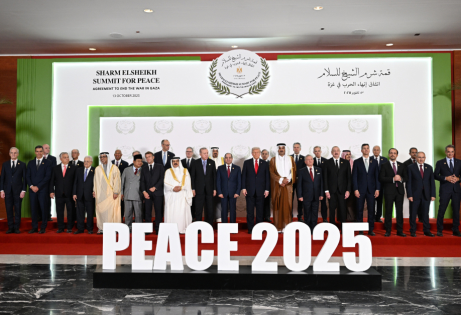 阿塞拜疆总统在15天出席四个重要会议，体现了我国在国际舞台上的地位日益加强