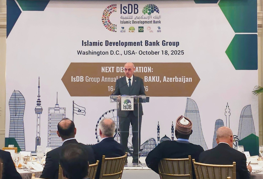 Debaten sobre la celebración en Azerbaiyán de la Reunión Anual del Grupo del Banco Islámico de Desarrollo
