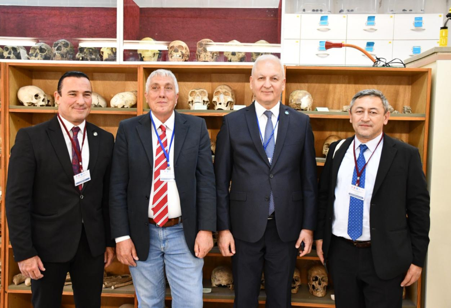 Археологи тюркского мира ознакомились с лабораториями Университета Хаджеттепе ВИДЕО