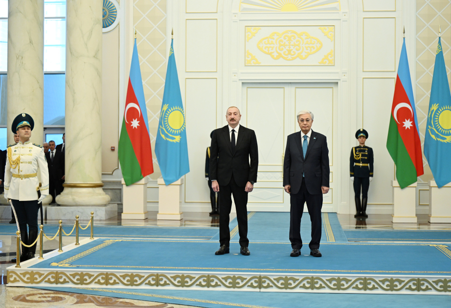 حفل استقبال رسمي للرئيس الأذربيجاني إلهام علييف في كازاخستان