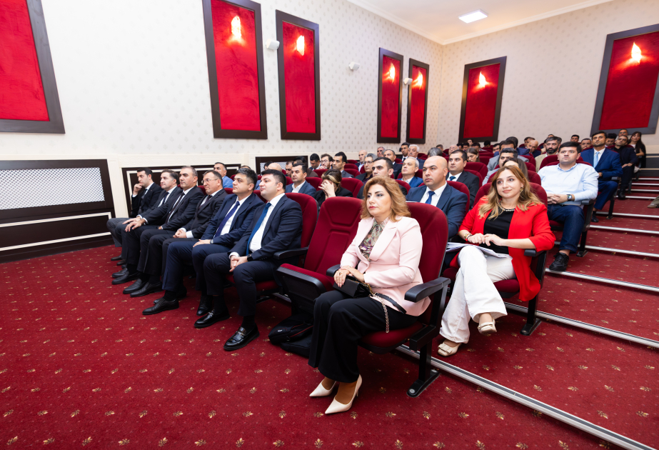 ®  “Rəqəmsal liderlik” proqramının növbəti görüşü Naxçıvanda baş tutub