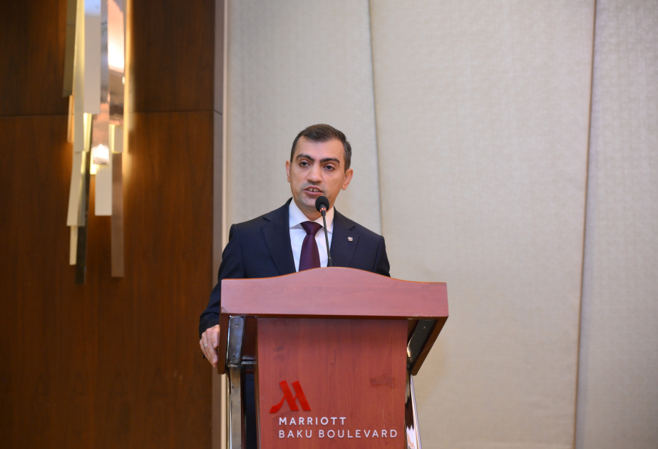 أذربيجان تخطط لإنتاج الأقمار الصناعية محلياً وتطلق قمرها الجديد بواسطة "سبيس إكس"