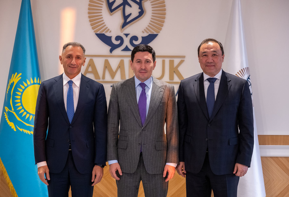 Se discutieron las áreas de cooperación entre el holding Samruk-Kazyna y AZCON Holding