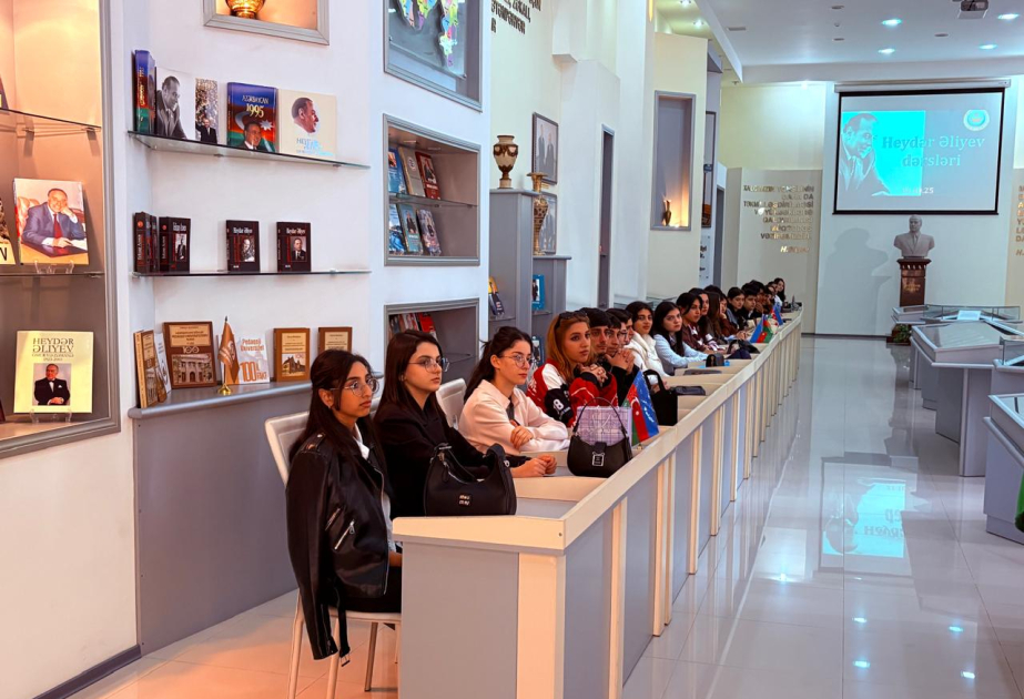 Pedaqoji Universitetdə “Heydər Əliyev dərsləri”nin 2025-2026-cı tədris ili üçün ilk məşğələsi keçirilib
