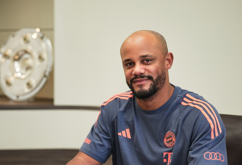 FC Bayern extend contract with coach Vincent Kompany
