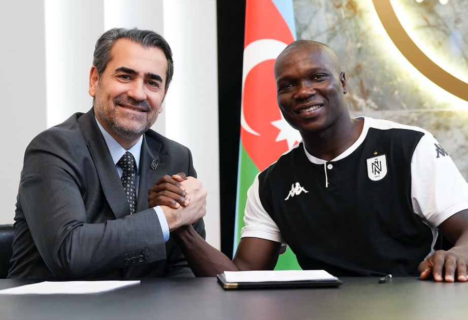 Neftchi 宣布引入一名明星球员